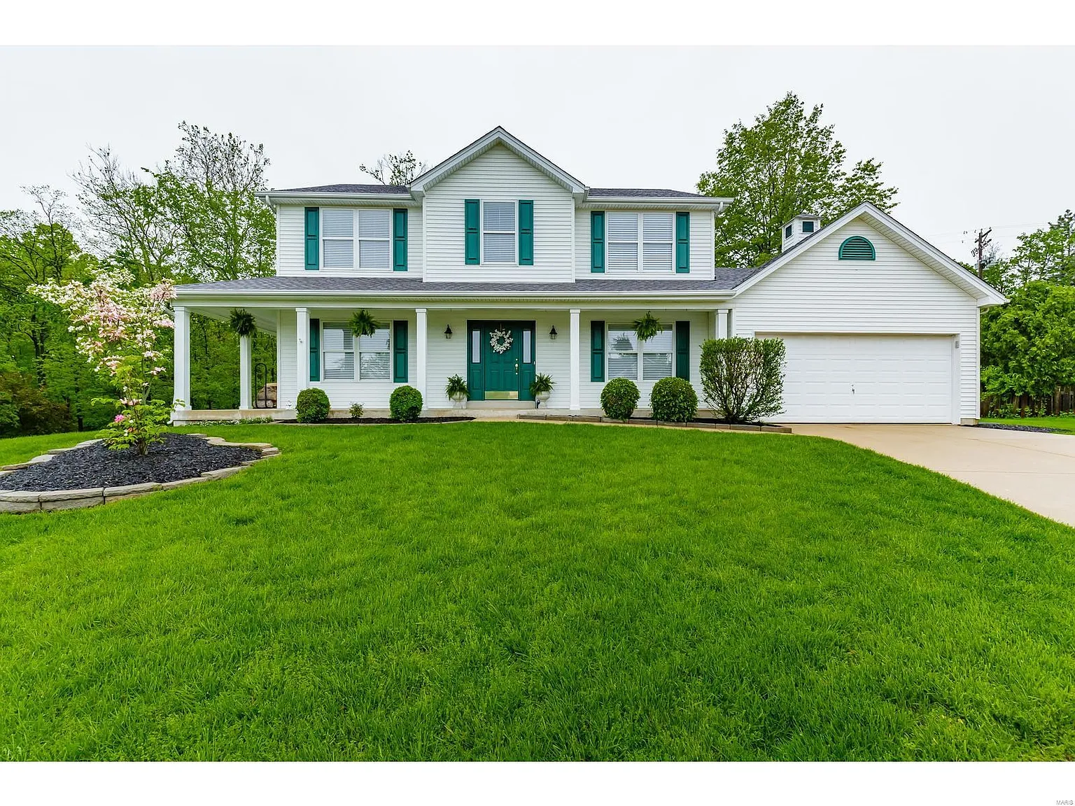 1875 Highcrest Dr photo 1