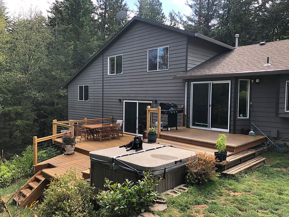 New deck built 2023 and hot tub. Friendliest dog on the planet not included ;)