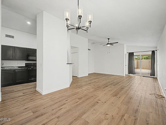 4th image of 5853 W SELDON Lane