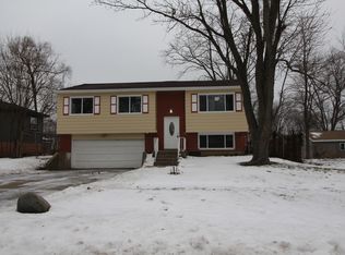 522 Irving Pl, University Park, IL 60484