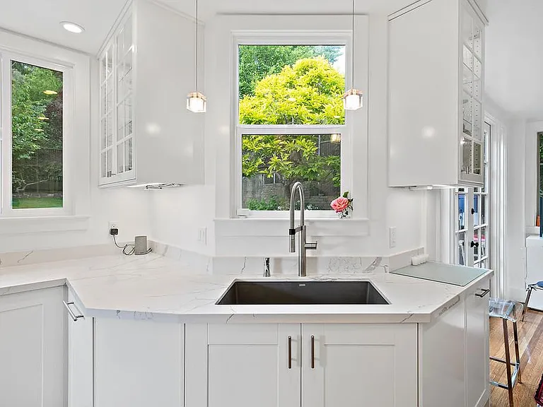 2903 Russell St — Photo 19