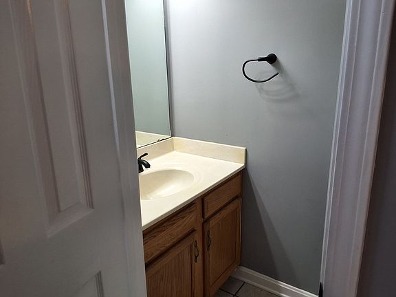 4th image of 1111 Northridge Dr Unit C