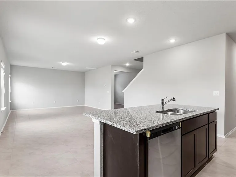 4909 Sea Salt Dr — Photo 15