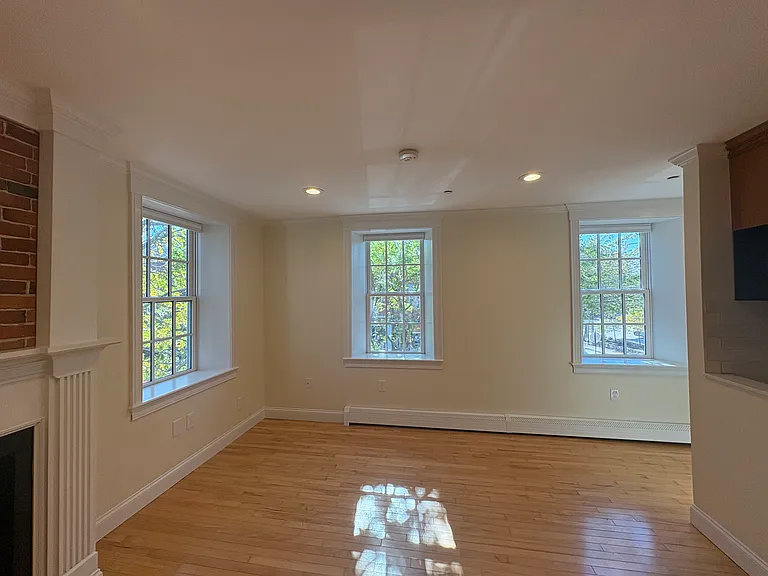 147 State St #4 — Photo 6