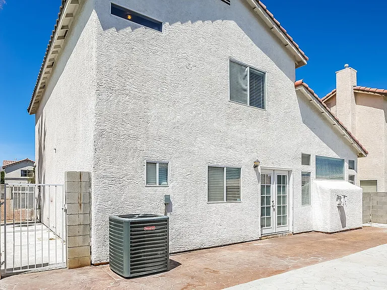 4455 Scarlet Sea Ave — Photo 17