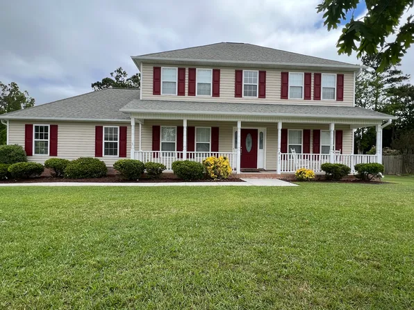 421 Holly Ln, Swansboro, NC 28584