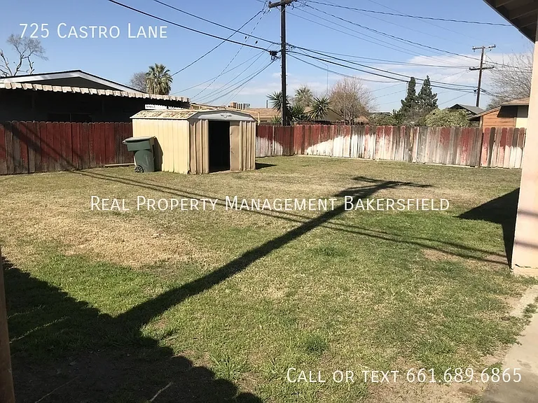725 Castro Ln — Photo 5