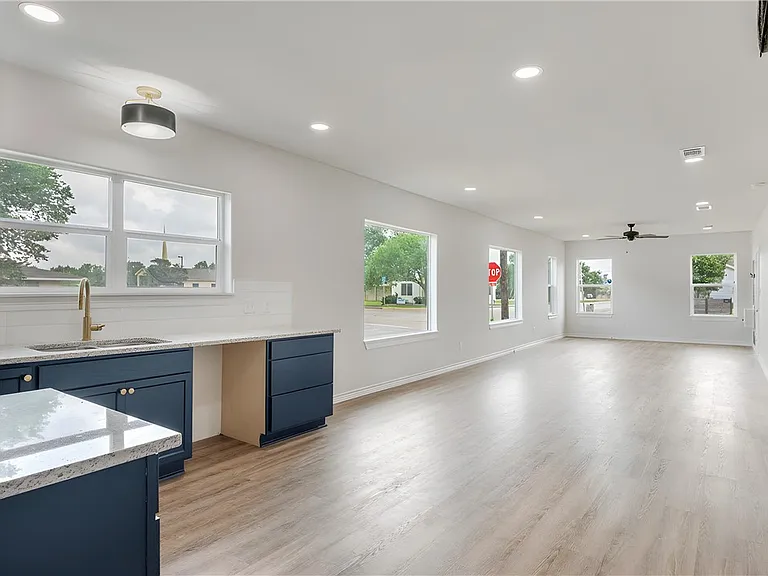 15102 Faircrest Dr — Photo 6