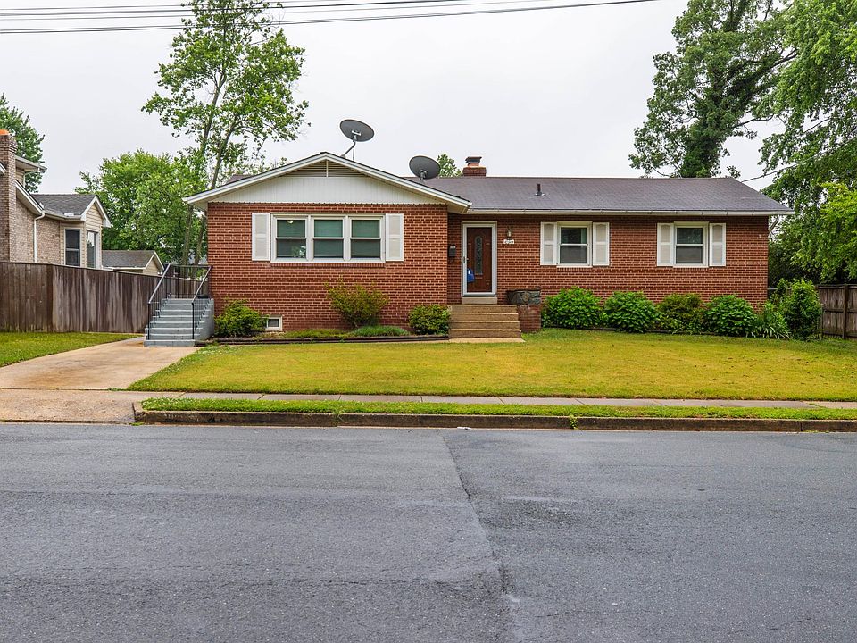 1st image of 10915 Warwick Ave