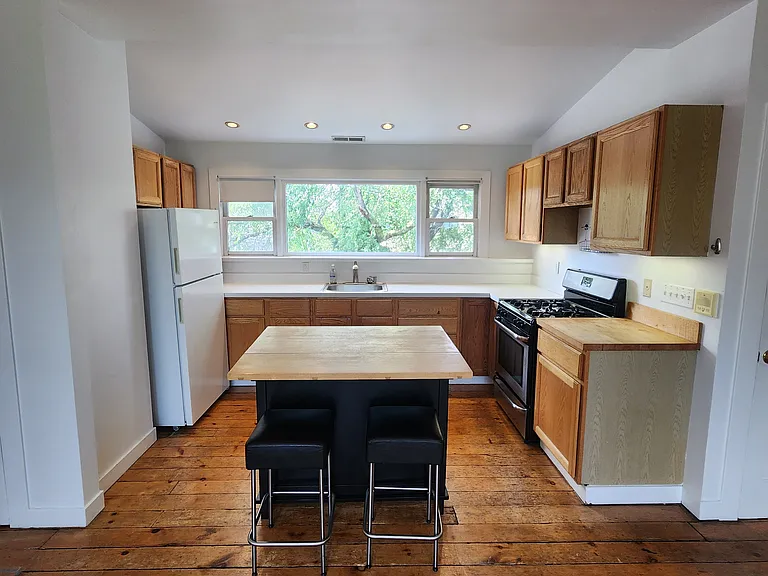 2139 W North Ave #3 — Photo 6