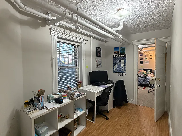 710 Hudson St #G — Photo 9