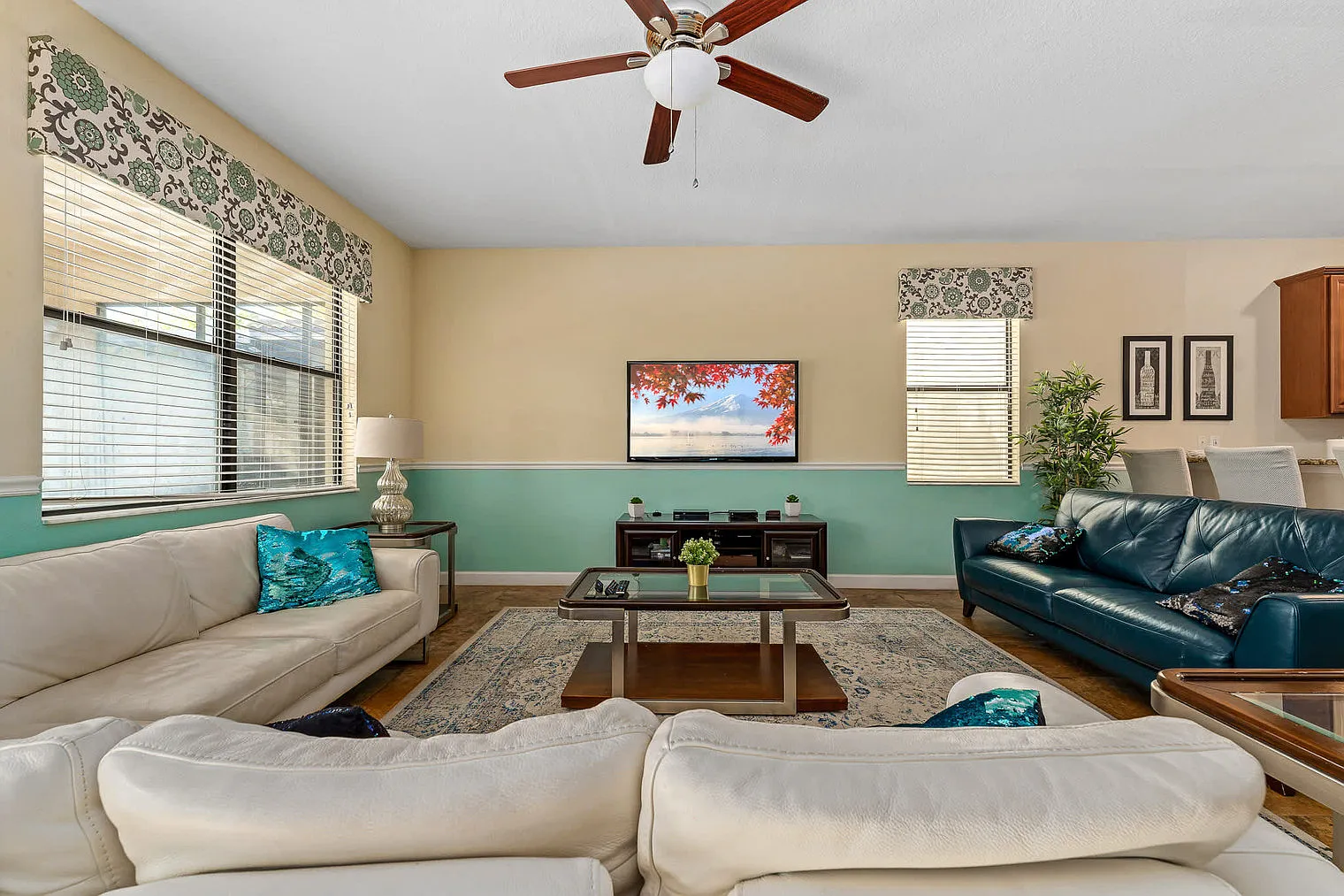 9 bed, 5.0 bath, 3907 sqft, $5,268 — Photo 1