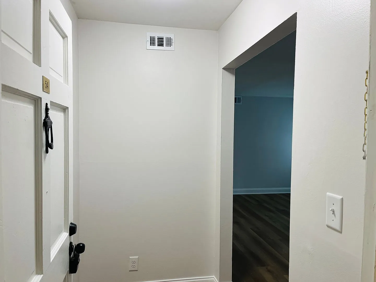 Wow! Newly renovated 2 bedroom 2 bathroom unit in Lithonia. Must see! — Photo 4