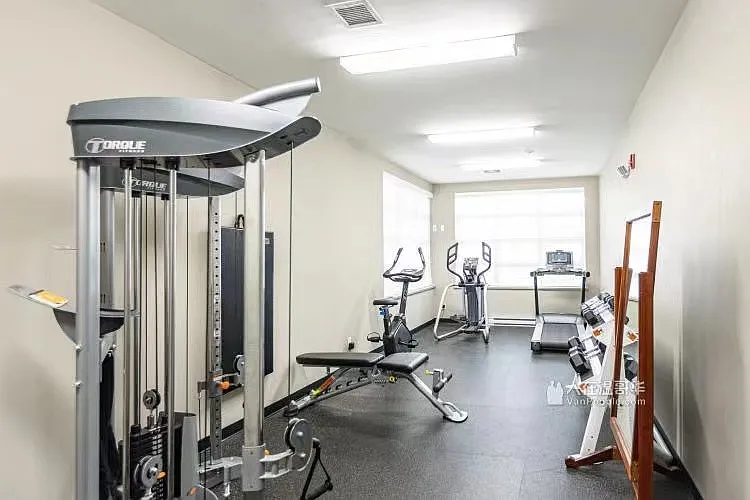 2 bed, 800 sqft, $2,800 — Photo 1