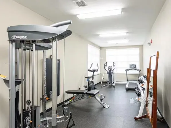 6875 Dunblane Ave #211, Burnaby, BC V5J