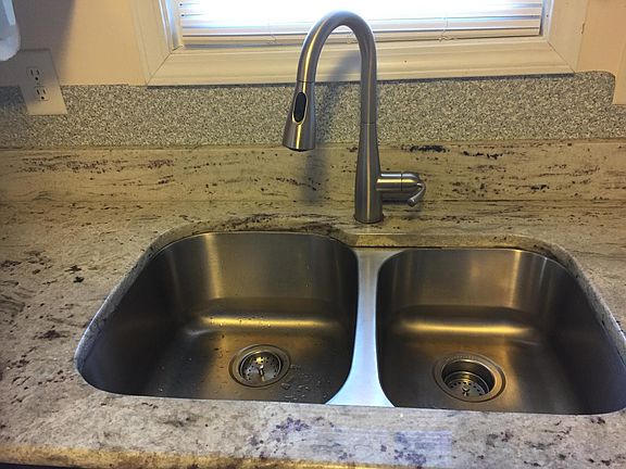 4th image of 229 Mountain Breeze Dr #1
