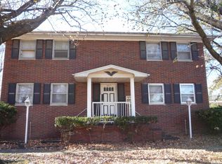 821 S Pasfield St, Springfield, IL 62704