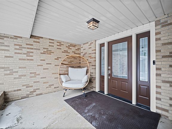 3rd image of 436 Aten Rd