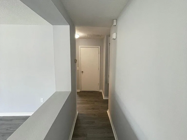 500 Berry James Ct — Photo 8