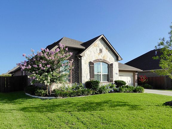 2nd image of 2506 Kimbolton Dr