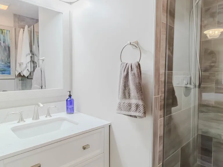 612 3rd Ave S #10D — Photo 12