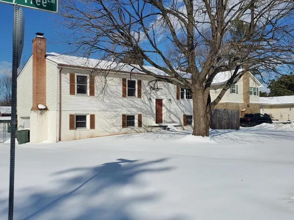 8914 Cherry Tree Ln, Manassas, VA 20110
