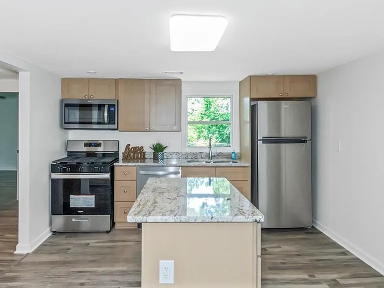 204 Mill St — Photo 15