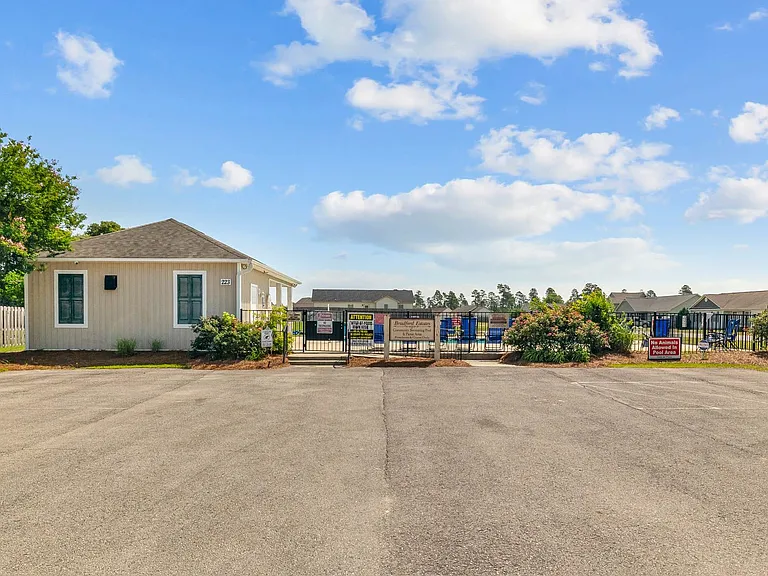 719 Addor Dr — Photo 47