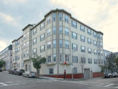39 Dorchester St APT 15, South Boston, MA, 02127