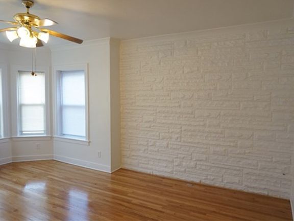 3rd image of 7318 S Maplewood Ave