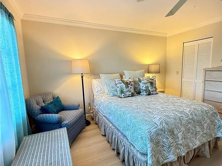 57 High Point Cir W #201 — Photo 7