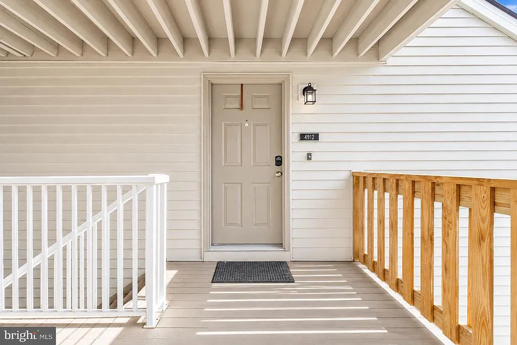 1 bed, 1.0 bath, 667 sqft, $2,000 — Photo 2
