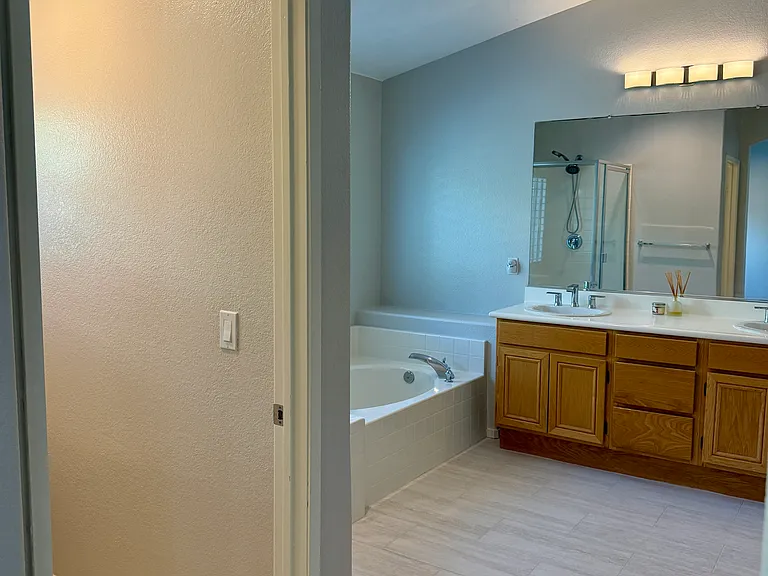 1902 Meeks Bay Dr — Photo 19