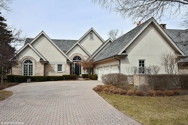 6 Lakeside Ln photo 1