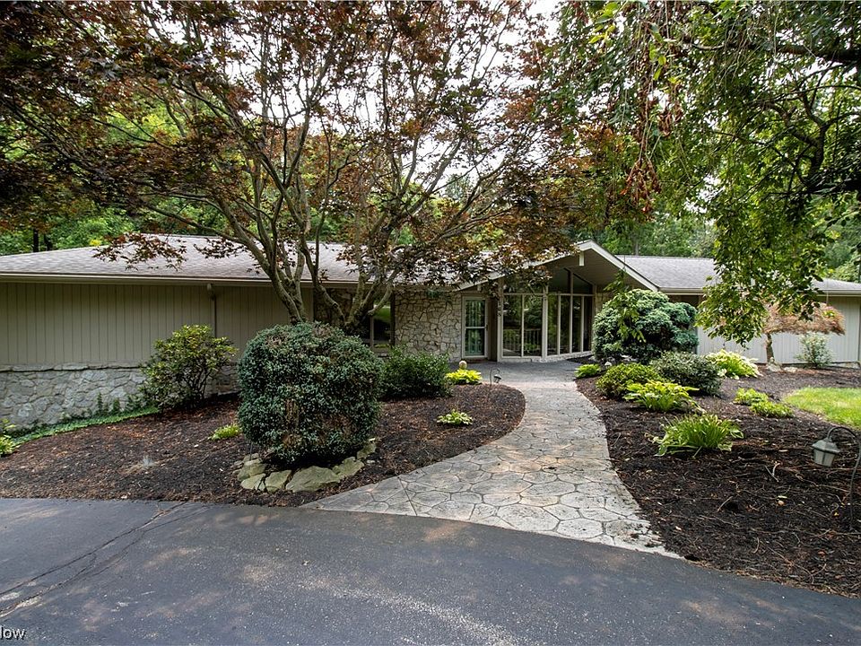 1st image of 168 Holmes Blvd
