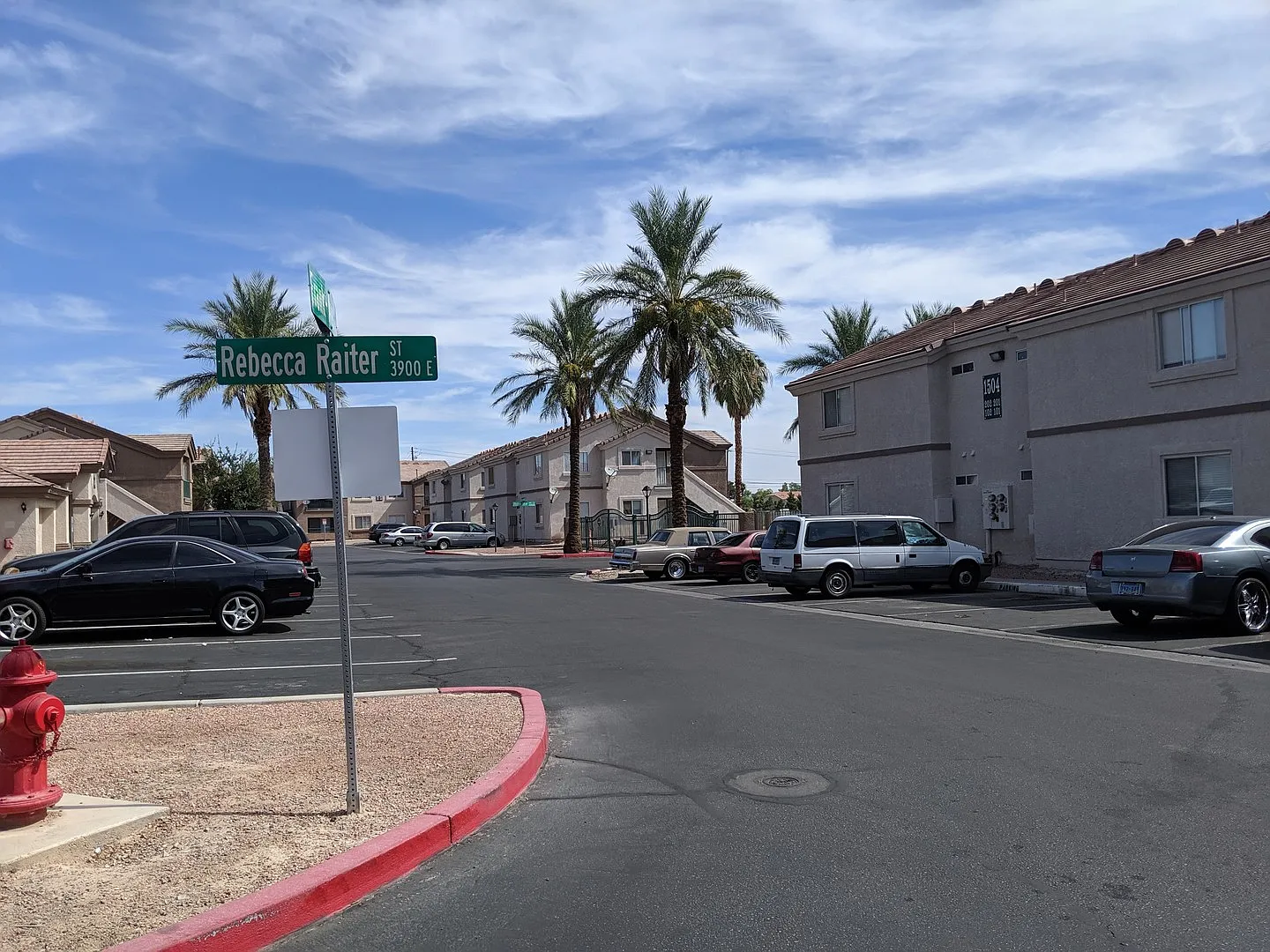 2 Weeks Free Rent 2 Bed 2 Bath First Floor Condo!! — Photo 2