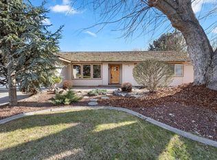 233 Greenbriar W, Richland, WA 99352