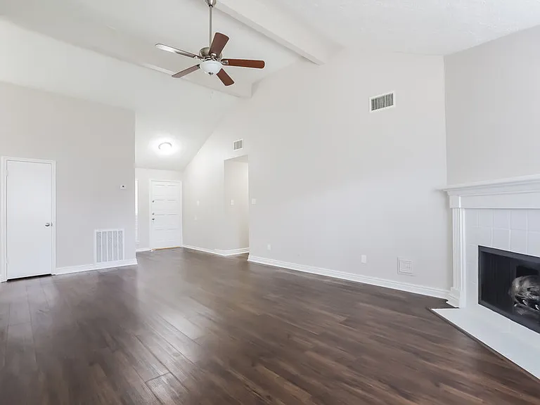 19411 Winding Branch Dr — Photo 4