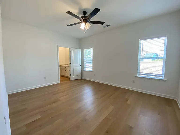 119 Oak Ave — Photo 14