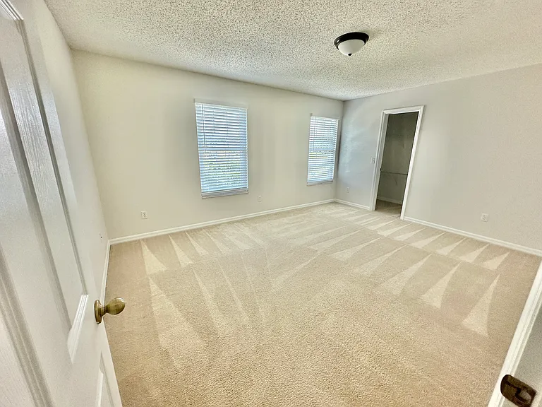 107 Keystone Crest Ct — Photo 17