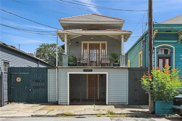 1st image of 2625 Burgundy St #A