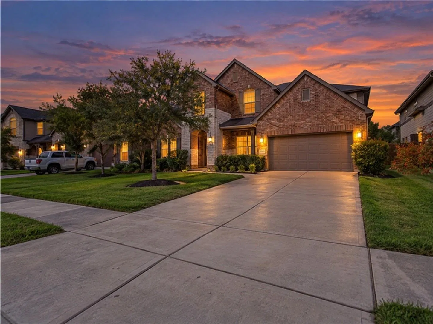 5 bed, 4.5 bath, 3519 sqft, $3,400 — Photo 1