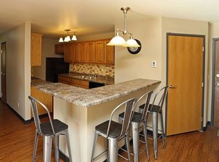 WEDGEWOOD COMMONS, La Crosse, WI 54601