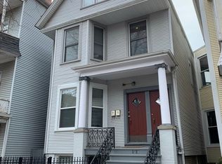 1419 W Henderson St #1, Chicago, IL 60657