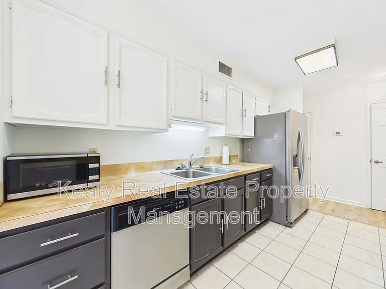 604 Briargate Walk Cir — Photo 10