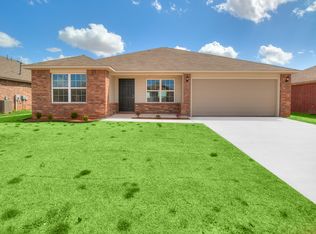 2012 Oak Valley Way, Mustang, OK 73064