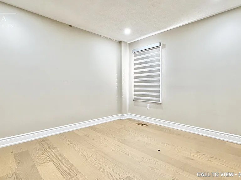 190 Moffatt Ave — Photo 11