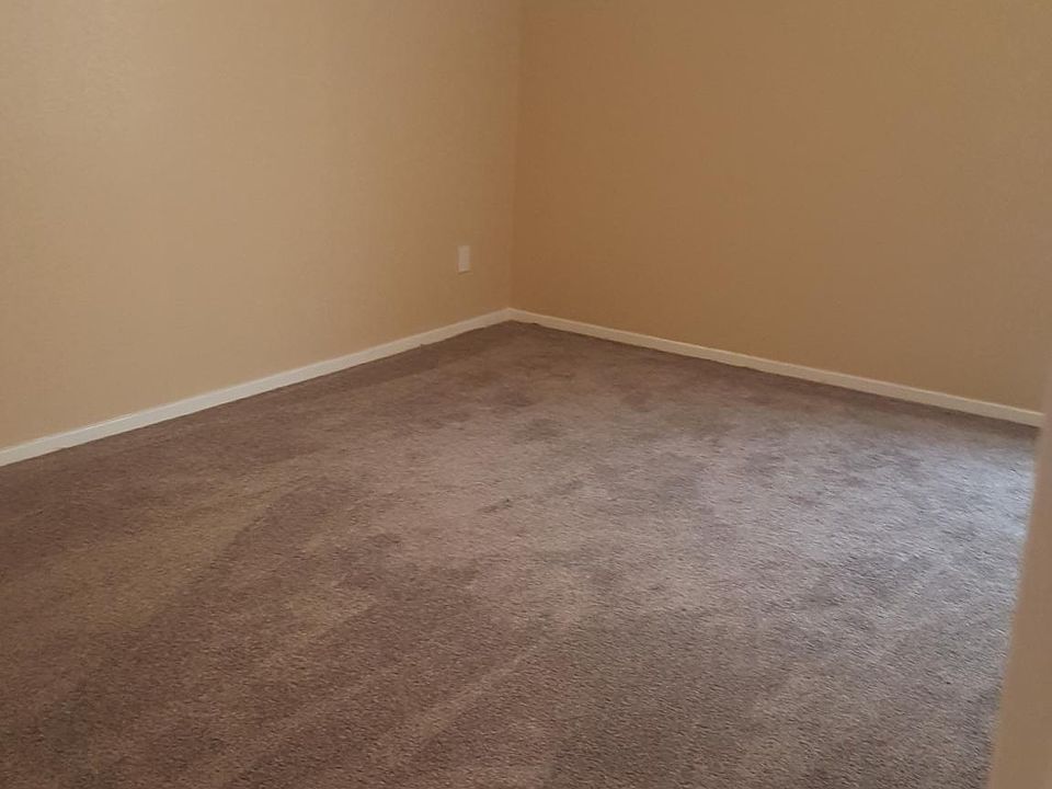 1st image of 2702 Los Amigos Dr APT 30