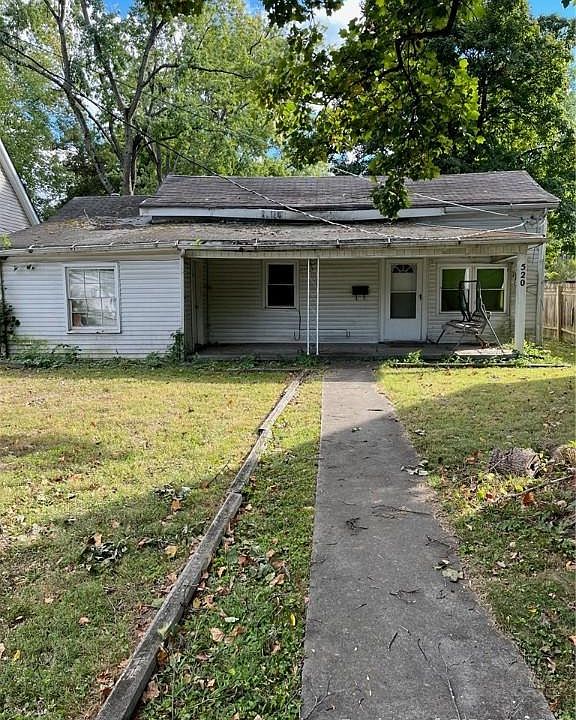 2nd image of 520 W Kenwood Ave