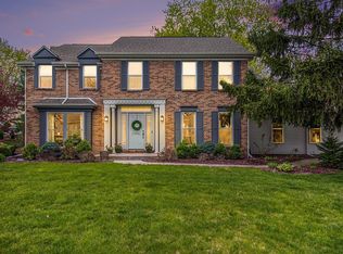 51942 Sand Pointe Ct, Granger, IN 46530